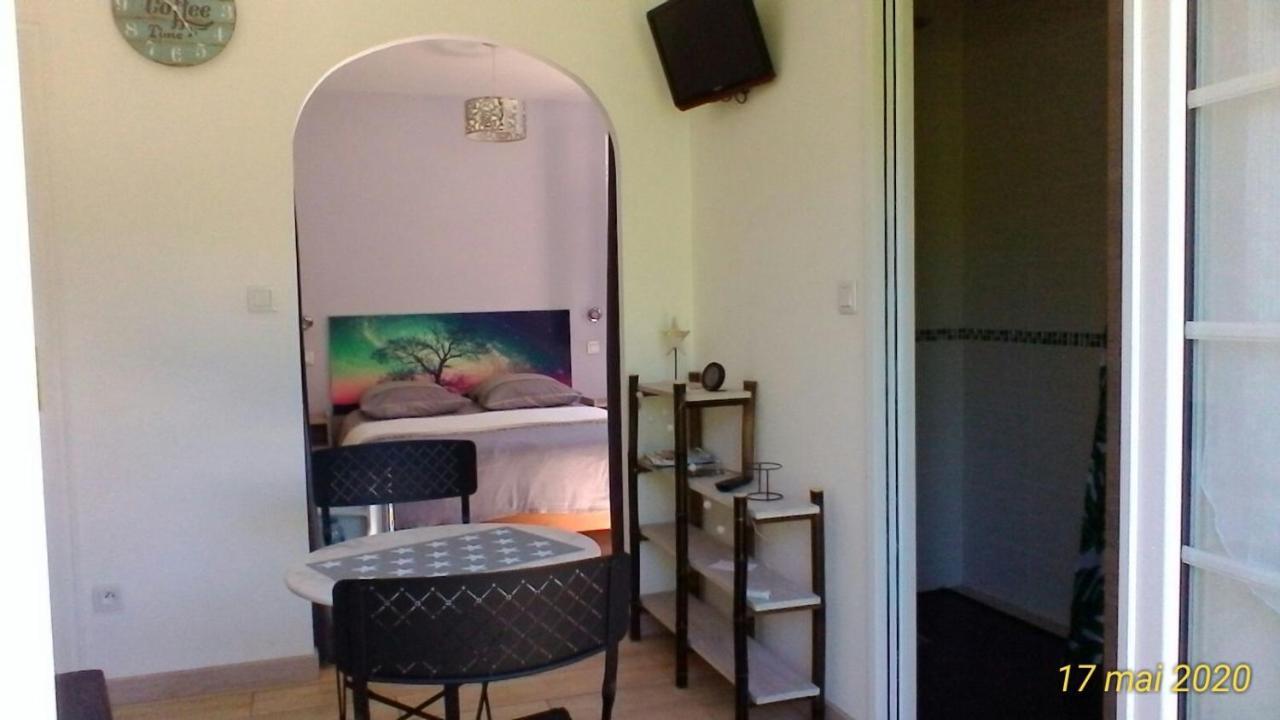 Le Clos Des Palombes Wifi Climatisation Saint-Pierre-du-Mont  Exteriör bild